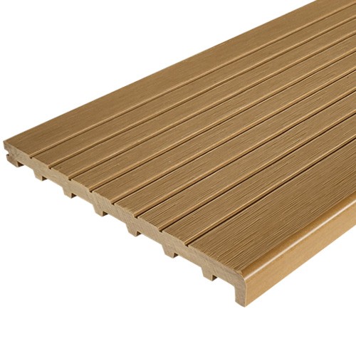 Ступень ДПК Latitudo Step-320 Орех Полнотелая купить в Ульяновске